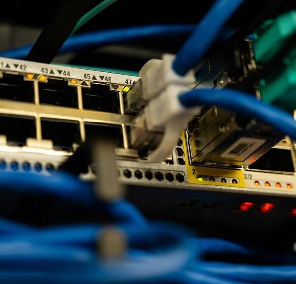 smart online networking hub